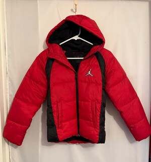 Nike Jordan Flight Jump man Logo Puffer Jacket Coat Red Black size 10-12